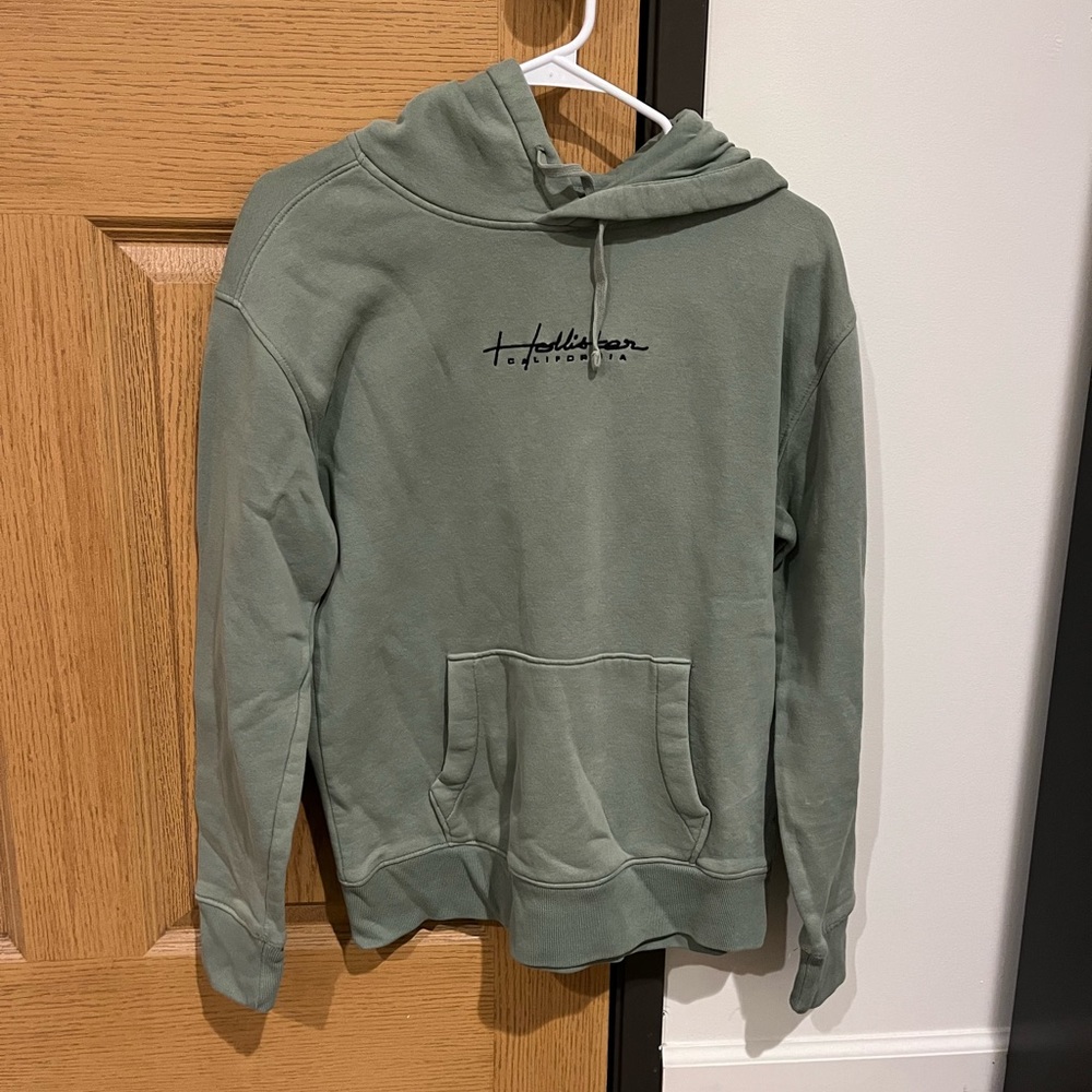 olive green men's hollister hoodie